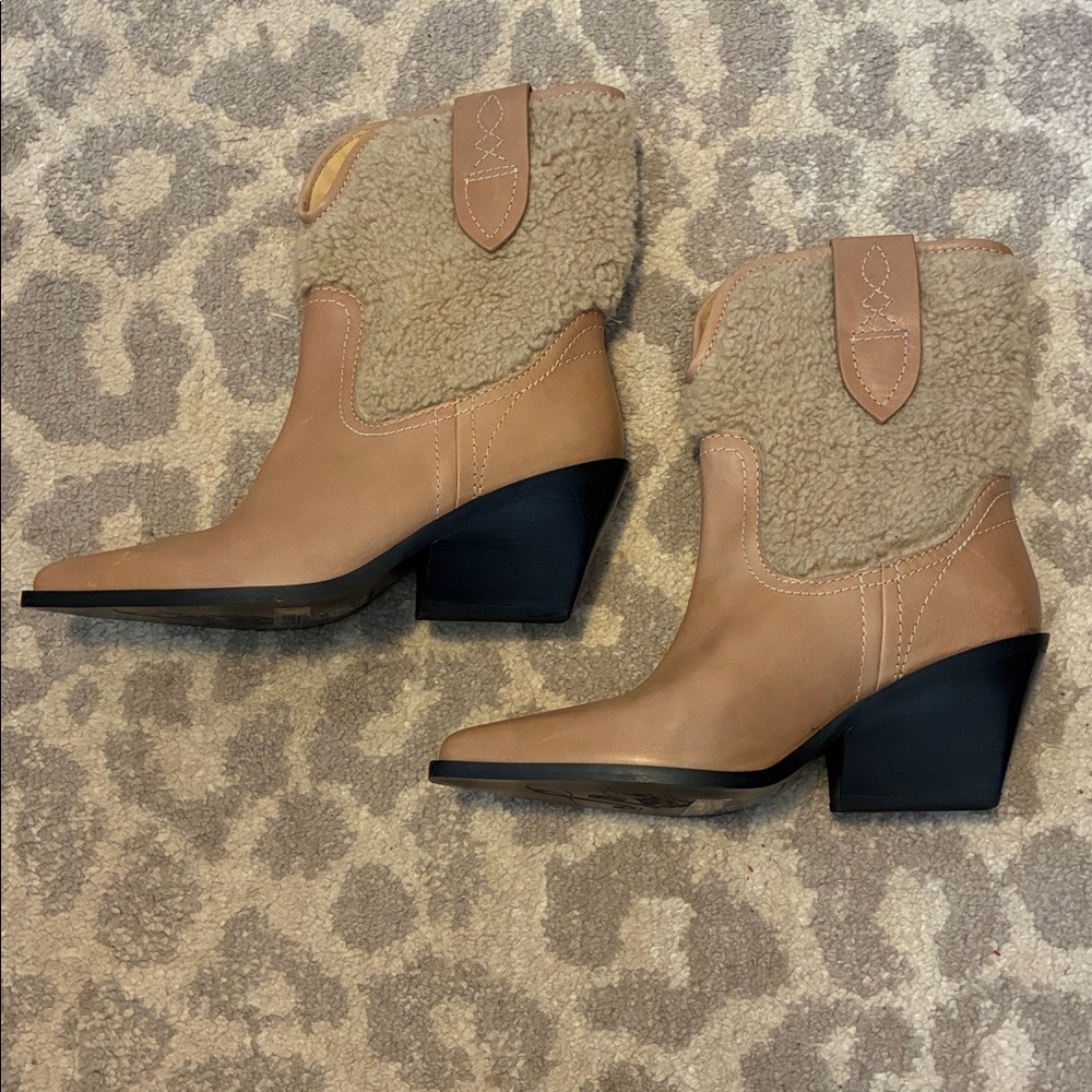 Free People Pitchfork Point Shearling Boot NWOT - Picture 5 of 7
